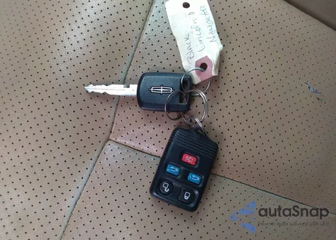 2007 Lincoln Navigator Ultimate z USA, uszkodzony, nr VIN 5LMFU27517LJ10021